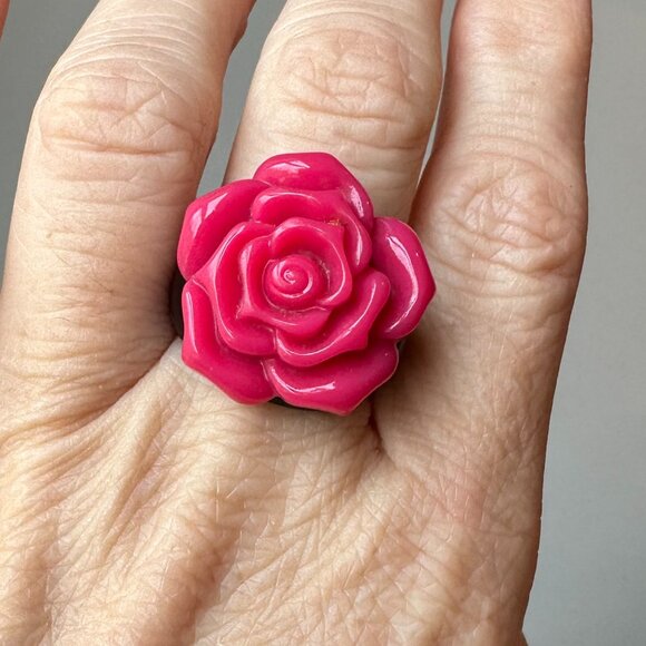 Cute Y2K Chunky Pink Plastic Floral Rose Ring with Black Band - Picture 1 of 4